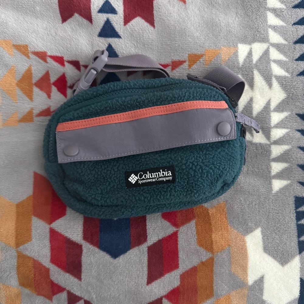 Columbia Fleece Waist Bag